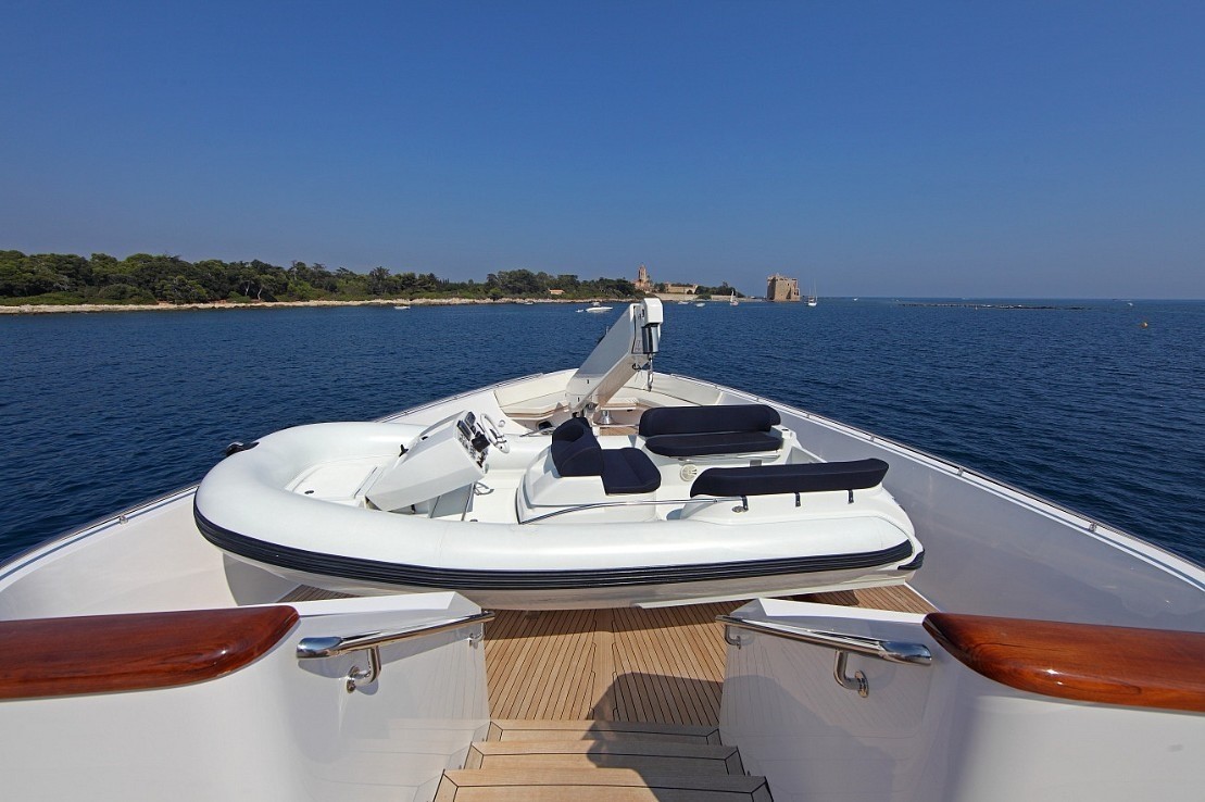 SEA SHELL Yacht Charter Details, Fittipaldi CHARTERWORLD Luxury